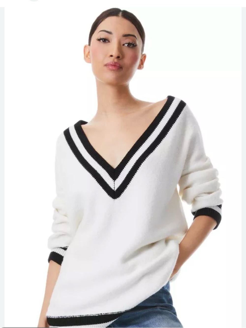Alice + Olivia Clement V neck varsity pullover Sweater small